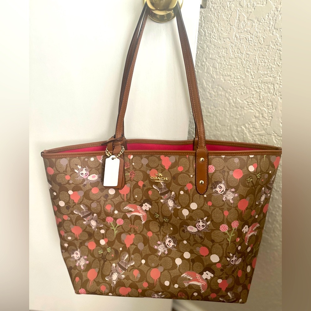 Coach tote bag x Gary Baseman limited edition in brown. Reversible. With purse
